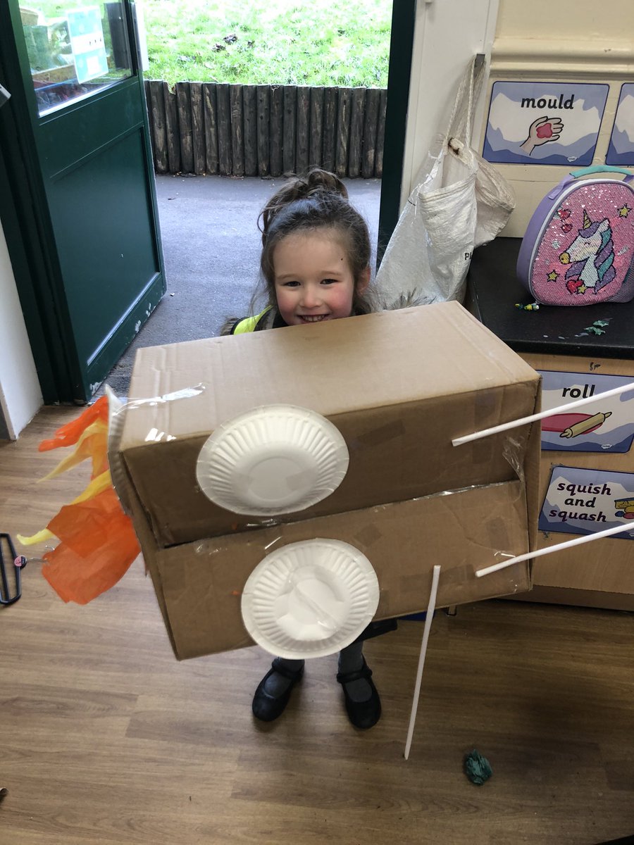 PeelParkClass2's tweet photo. Look at our fantastic space rockets!
#creative #usingtheirimagination https://t.co/kx5ihllye9
