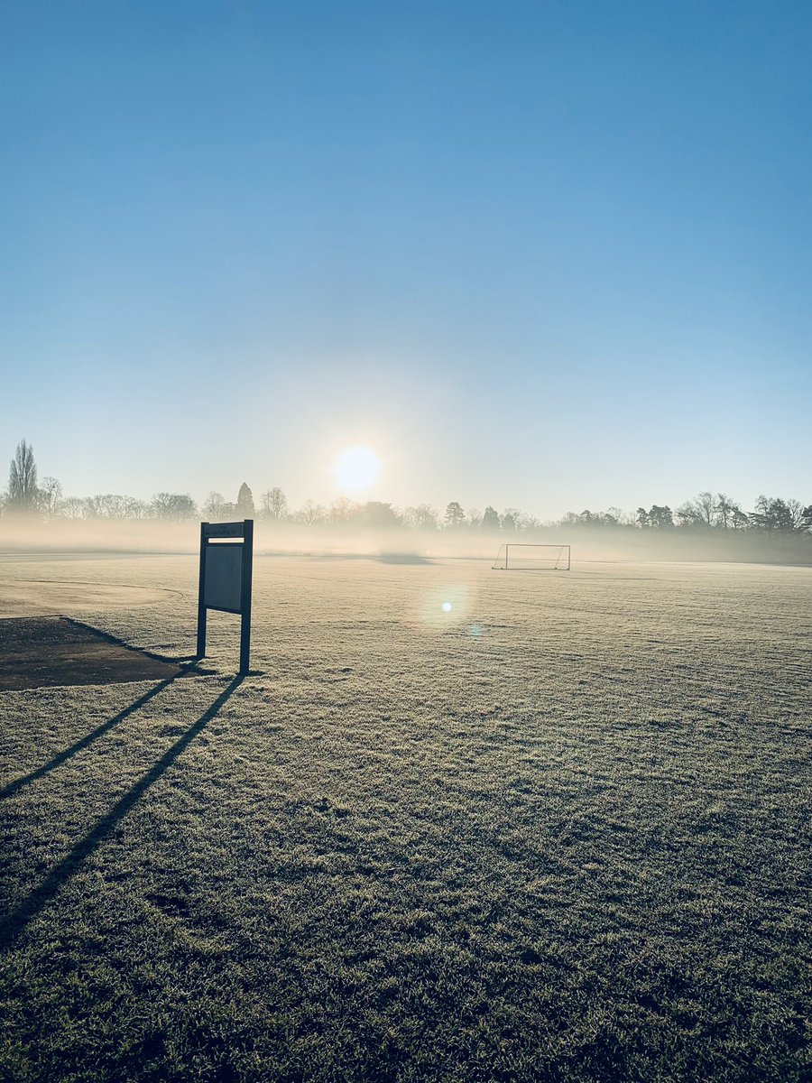 Fresh start to the day down Latham road this morning.<a href="/LeysCambridge/">The Leys</a> <a href="/LeysHeadmaster/">Martin Priestley</a> 
#frosty #getofthegrass