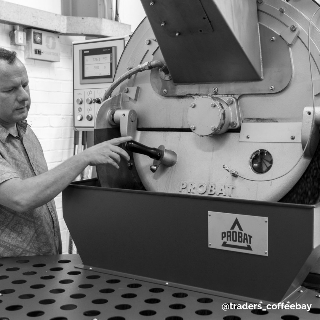 _CoffeeBay's tweet photo. Jason doing what he does best 😎☕

#coffeeroasters #coffee #coffeetime #coffeelover #coffeeshop #london  #coffeeholic #coffeebreak #cafe https://t.co/vbK8gBzdEi