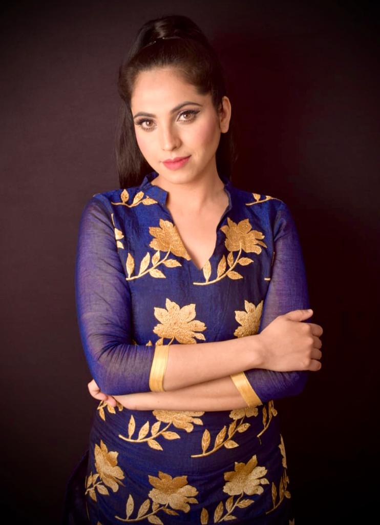SolankiAnupama's tweet photo. Happy Lohri ❤️
#happylohri #festival #india #indianlook #Holidays https://t.co/plLWAE8N22