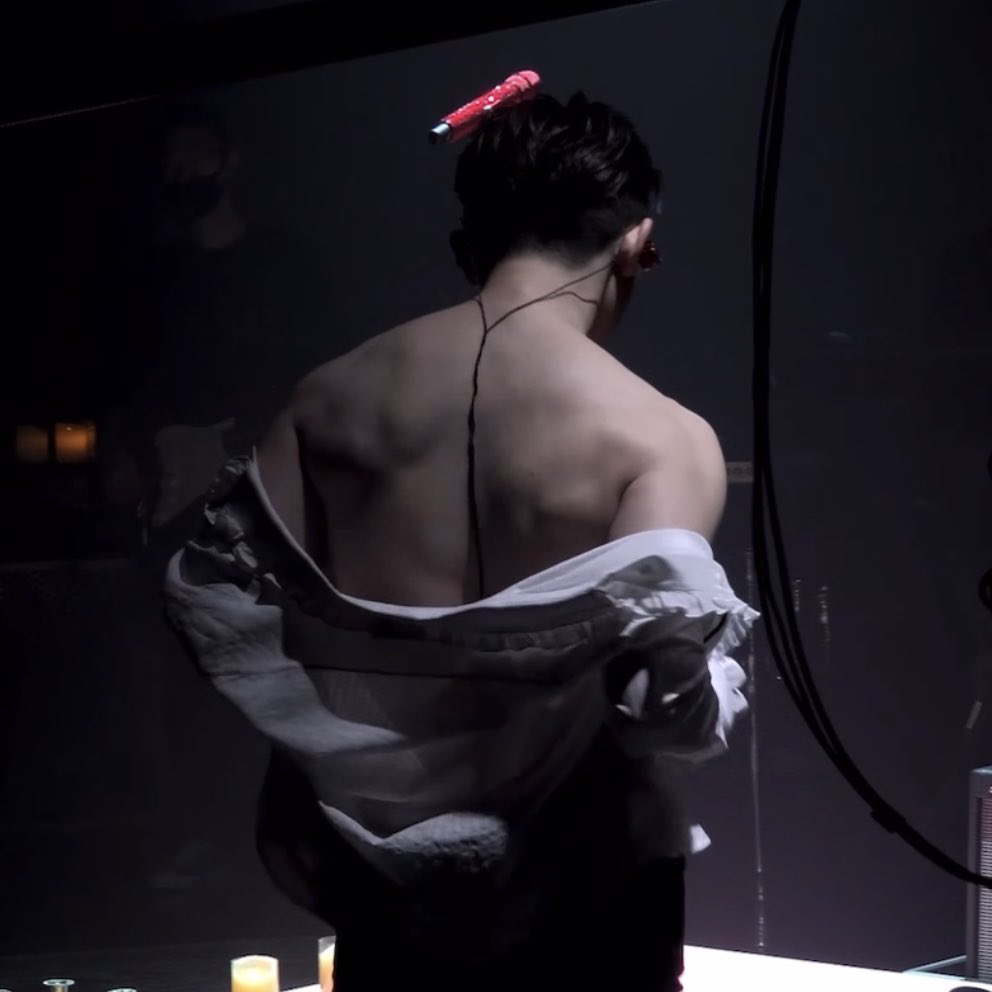 bbaibbh's tweet photo. อยู่กับกะรัตอูวาเฮ พอออกเอ็มคา shit this is red too มันเกินไปมั้ย 😭 https://t.co/wSdgs2kDRu