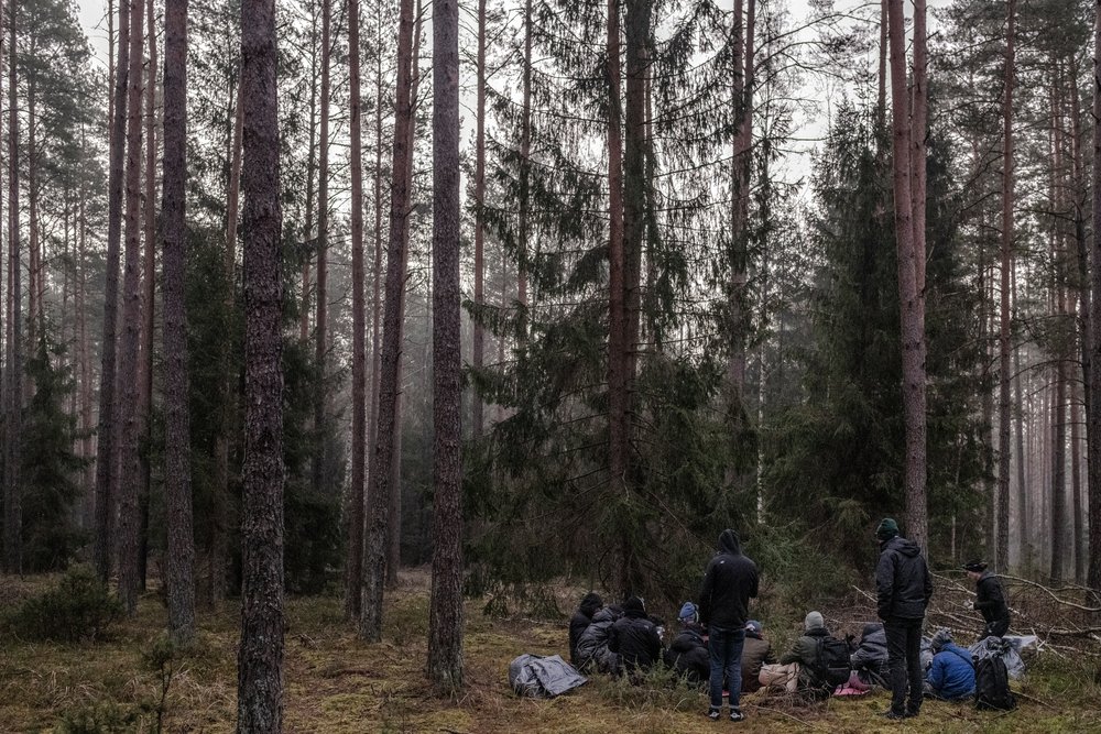 MSF_Espana's tweet photo. Frontera entre #Polonia y #Bielorrusia: la situación es inaceptable e inhumana.

Abandonamos la zona por los continuos bloqueos de las autoridades polacas, donde varios migrantes, refugiados y solicitantes de asilo sobreviven a temperaturas bajo cero.
 
https://t.co/CSqqWN56np https://t.co/cOtwdVQo6q