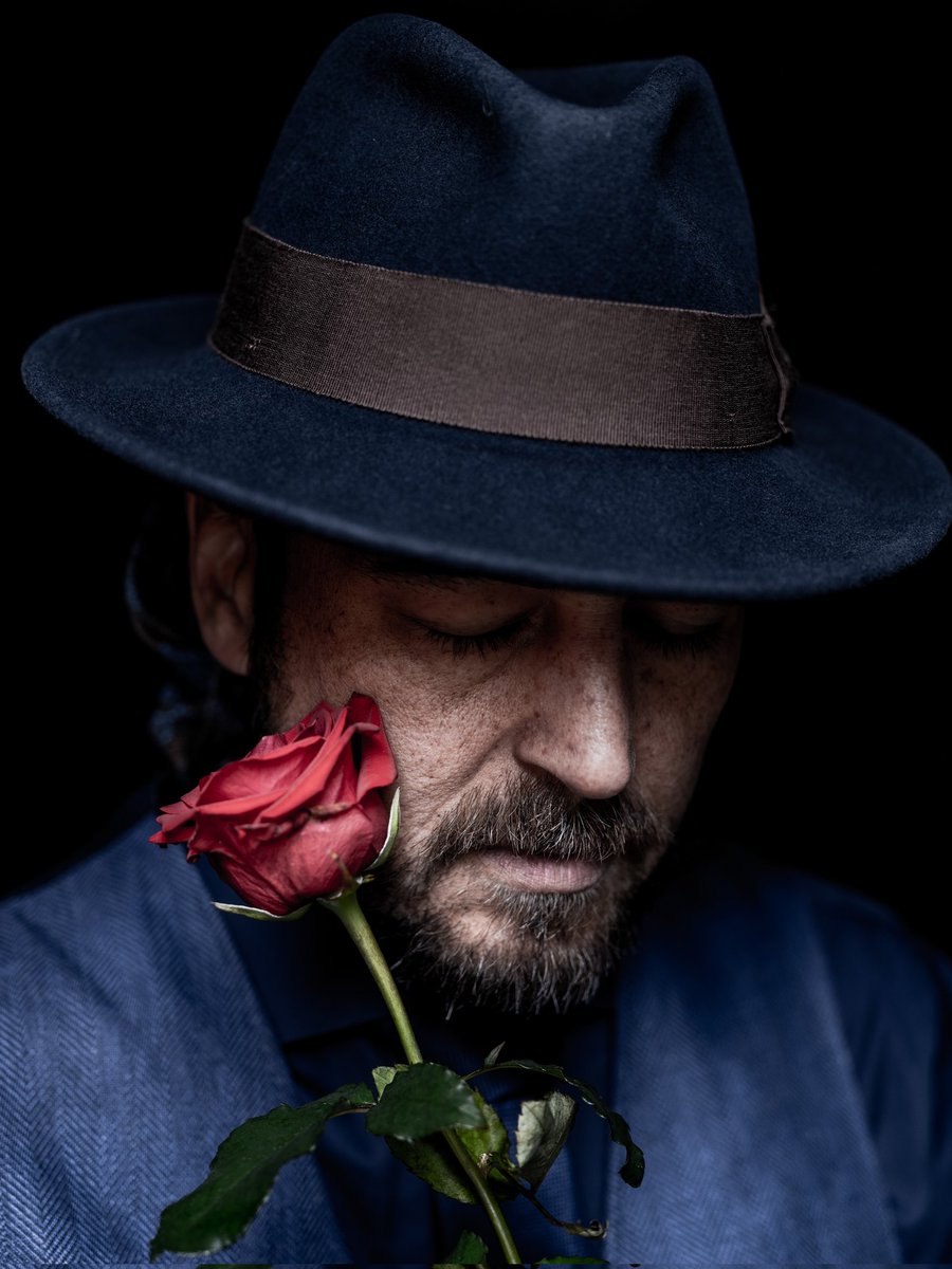 'This is what it sounds like...

when doves cry'

In Memoriam: Ismaël Lotz

#joramkrol #ismaellotz #lotzleeftdoor #thisisnow