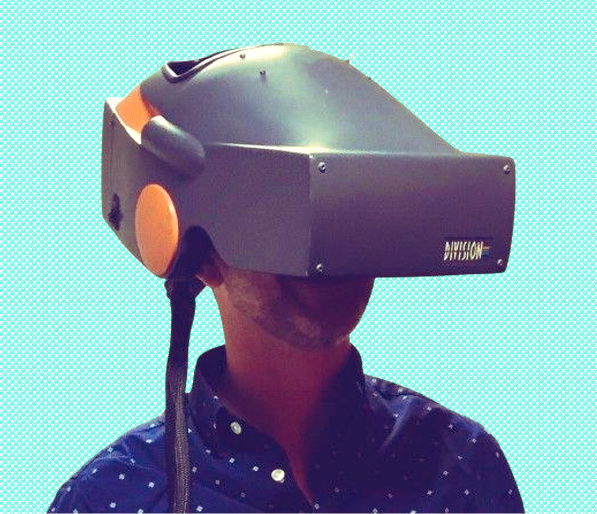jamescwatson's tweet photo. This is me wearing a #VR headset made in 1993. My neck muscles are still recovering. Any guesses as to how it much this model cost back then? #VirtualReality #innovation #TechnologyTrends https://t.co/WDPgPBBF6v