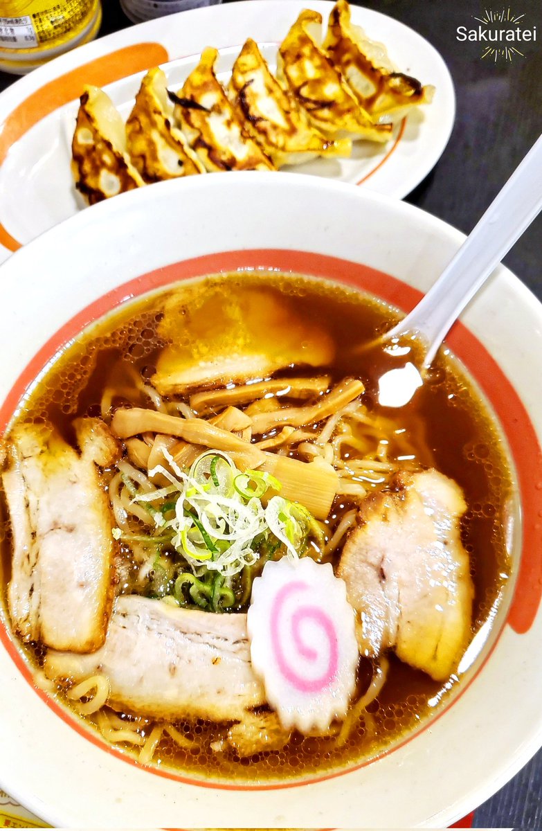 😋🍴💕本日の 🍜♨️ の と 💐 ✨(*´▽｀)✨ 美味しそうなラーメンのtweetを見て、どうしても拉麺が食べたくなりました😃🎶久しぶりだったので、とても美味しかったです☺️～🎶💐