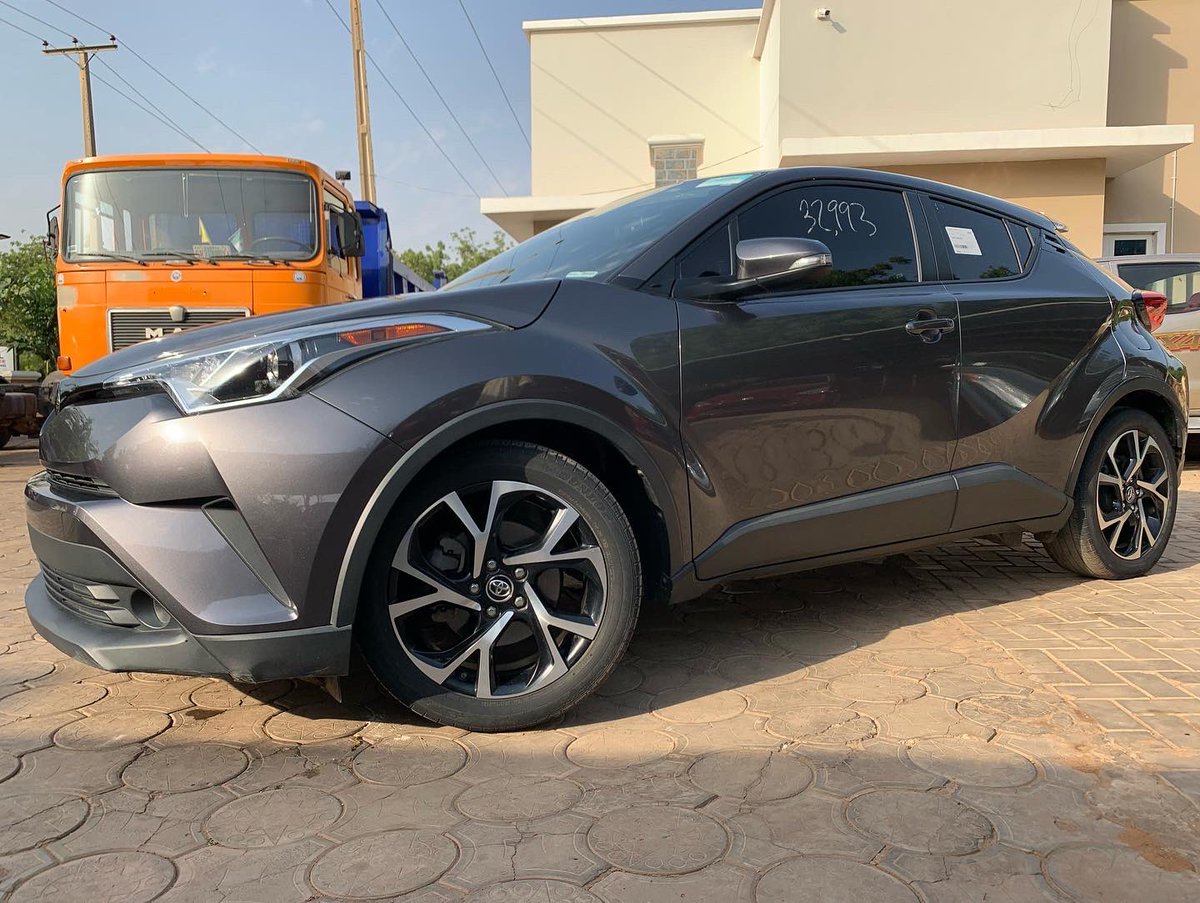 ArewaAuto's tweet image. FOR SALE!!!

TOYOTA C-HR
YEAR:2018

PRICE:14M💰💰💰
LOCATION: SOKOTO 
CONDITION: FOREIGN USED

DUTY✅
DM📩
WHATSAPP📲08032629387
CALL📞08032629387 
#arewamotors #referandearn #luxury #arewatiktok #toyota #toyotachr