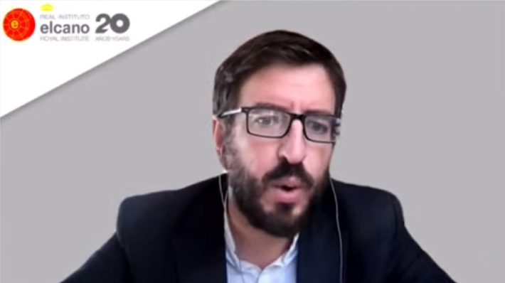 rielcano's tweet photo. 🗣️ @LuisSimn, sobre la inestabilidad en el Sahel:
"Los riesgos de seguridad a los que se enfrenta España
están principalmente en el vecindario sur". #PolExt2022
🔴 En directo: https://t.co/2jo5yeDNyf https://t.co/0duHbE8q7A