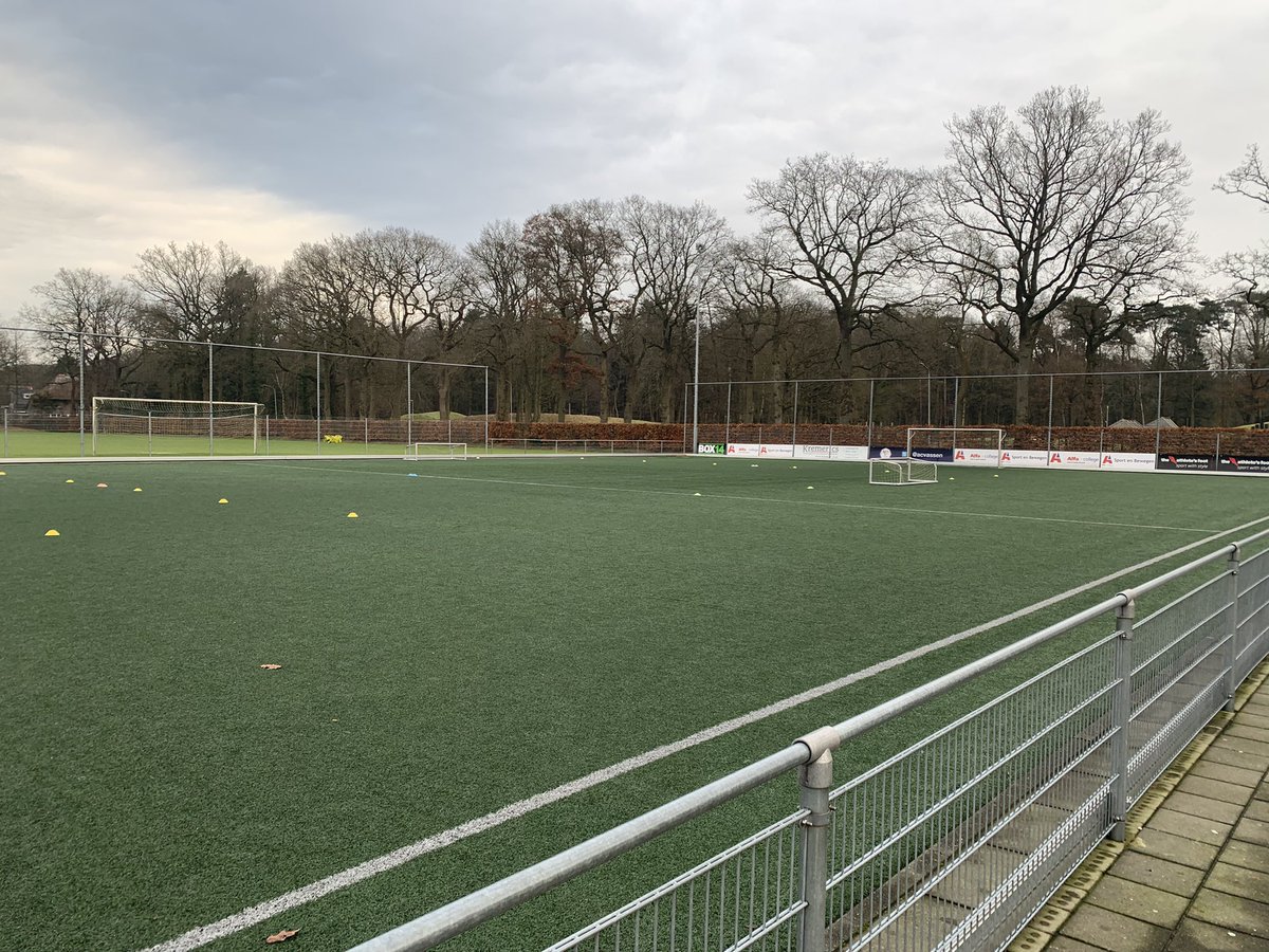 jordanjansen667's tweet photo. Bij acv gaan we ook weer beginnen met de jeugd. De 09 en 010 categorie beginnen met een toernooitje https://t.co/Yu3UIPBDka