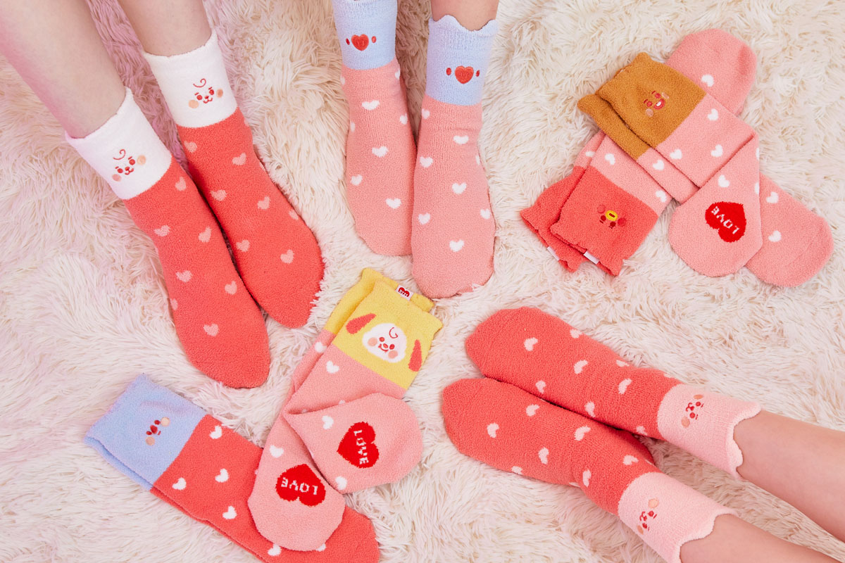 bangthingy's tweet photo. [PRE-ORDER]
BT21 Baby Fluffy Socks (Party Night)

Available: Koya
PHP 689+ lsf https://t.co/mi6eN9UOEc