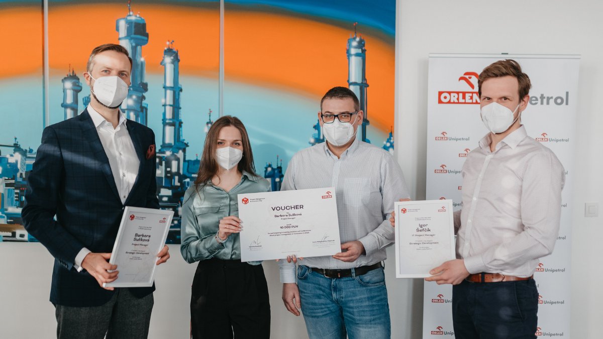 Cenu Project of the Year skupiny @PKN_ORLEN získala Věrnostní mobilní aplikace #BenzinaORLEN, která obsadila první místo v kategorii Strategický rozvoj. 👏

Pokud ji ještě nemáte 📲 bit.ly/BenzinaORLEN-A…