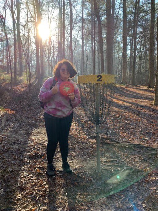 EricHogue11's tweet image. One week after Ricky Wysocki paid it forward and bought a PDGA membership for one of our disc golf crew Izz, she got her first ace! Hole 2 at ERP! @icedmasala_chai @PDGA @sockibomb13 #payitforward #aceclub