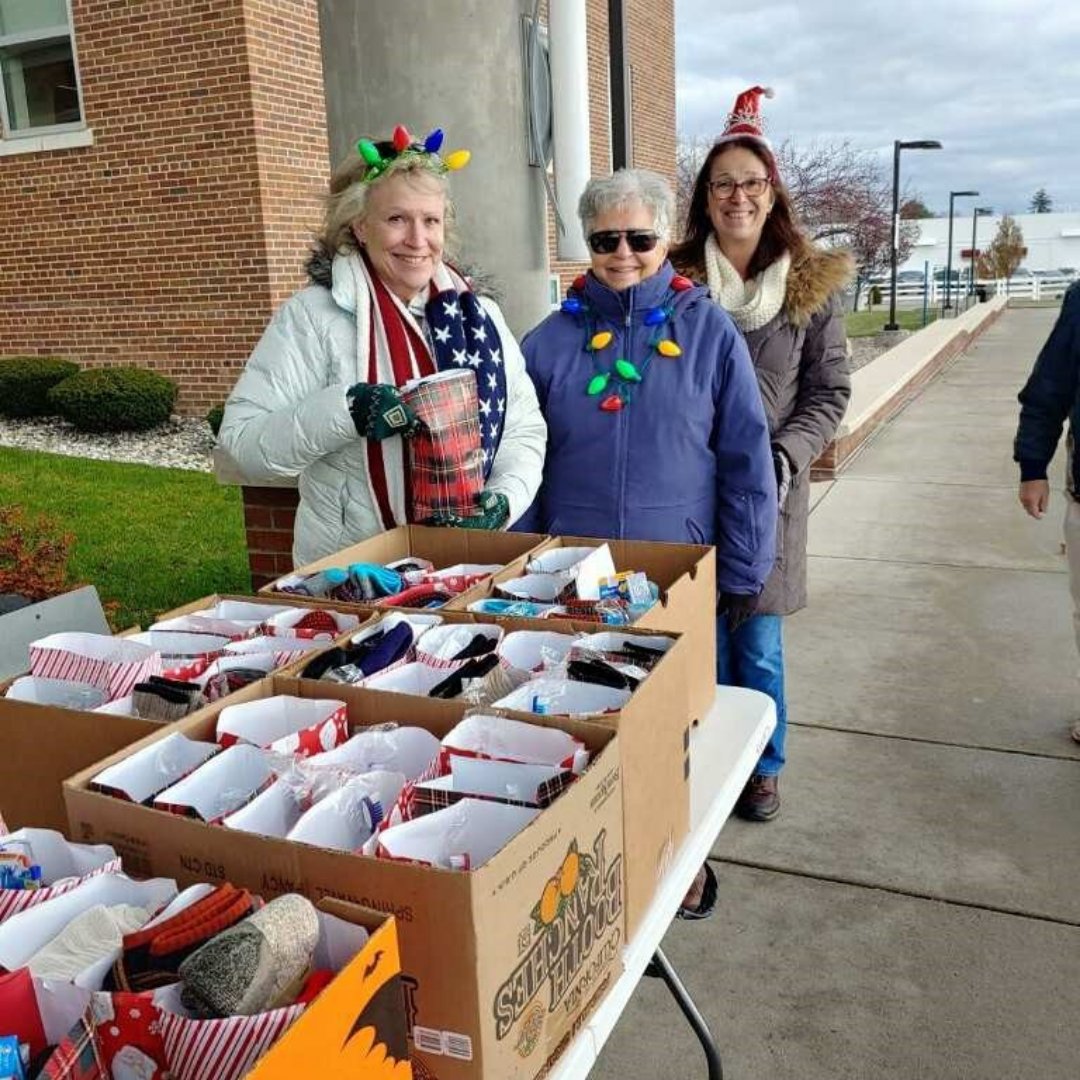 ComericaBank's tweet photo. Comerica partnered with Armada AMVETS Post 93 Ladies Auxiliary to bring care packages and resources to veterans in Michigan this past holiday season. We are proud to provide thanks and support to those who have given so much of themselves. #ComericaCares https://t.co/yc2avGg6X6
