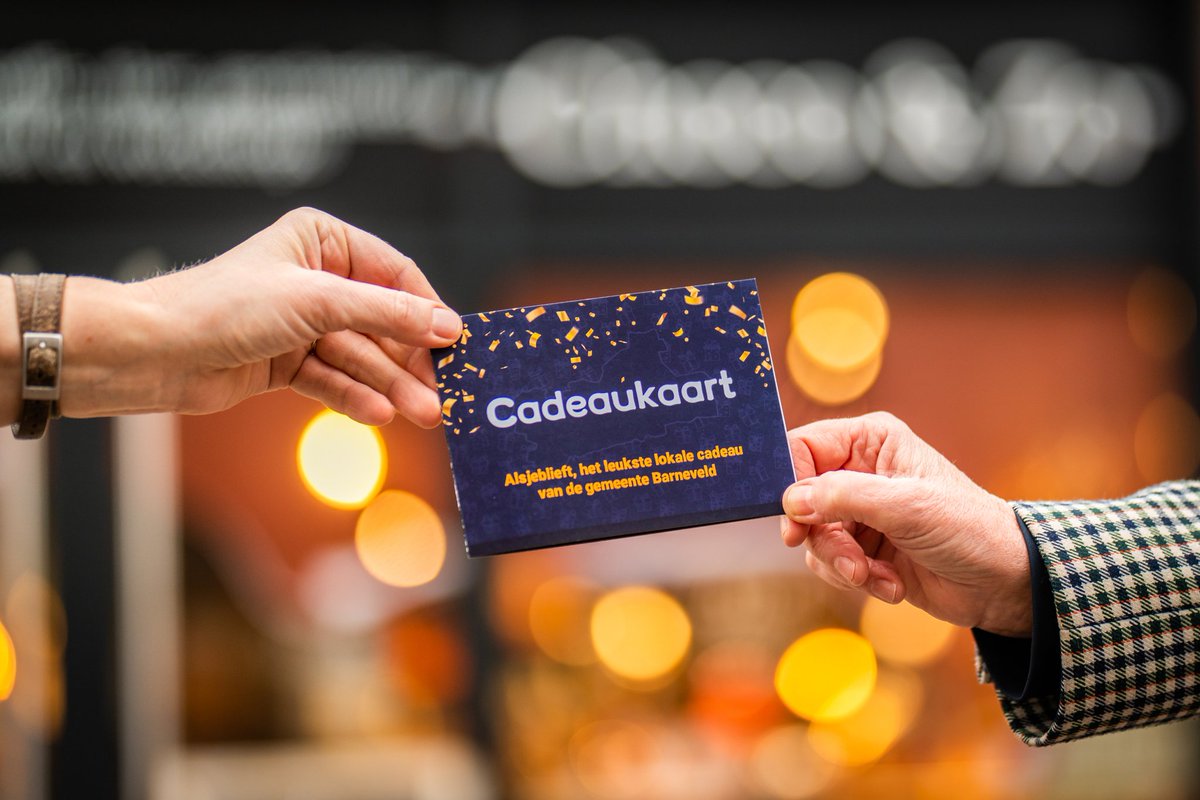 #kooplokaal
De lokale cadeaukaart gekregen? Besteed 'm en steun daarmee de deelnemende lokale ondernemers in deze moeilijke tijd. Winkels zijn gesloten, bestellingen ophalen mag wel. 

Check cadeaukaartbarneveld.nl
#cadeaukaartbarneveld #lokaleondernemers #kooplokaal