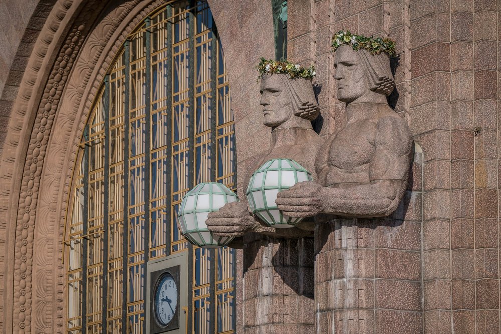 RT @LaocoonofTroy: Guardian statues at the Helsinki Central Station, completed in 1919. https://t.co/vZRan9RseA