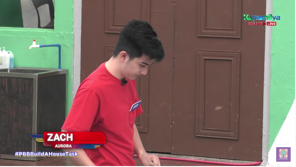 PBBabscbn's tweet photo. Kuya, ibinigay ang task sa mga boys sa activity room #PBBBuildAHouseTask https://t.co/jibFGWQvTH