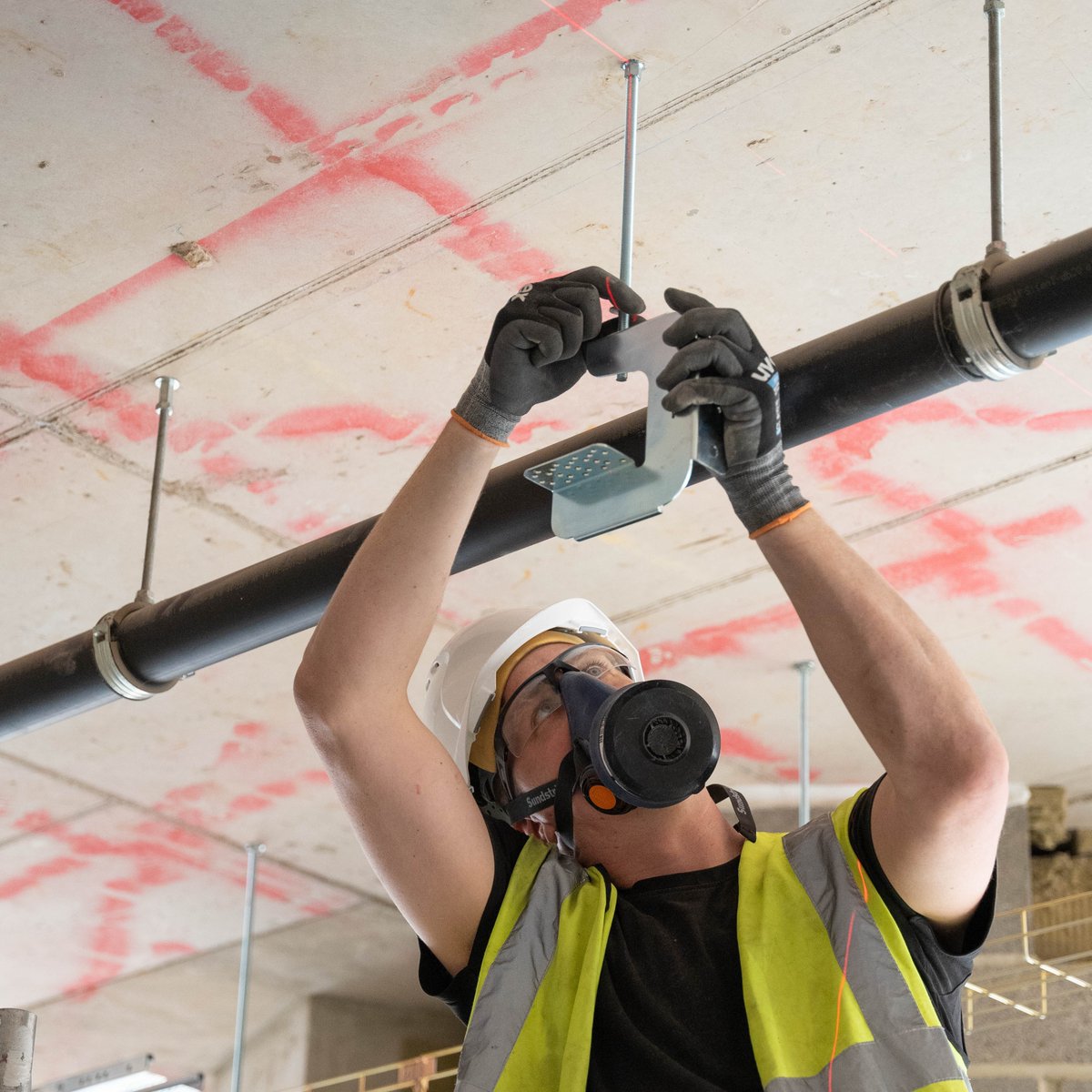 Terlokltd's tweet photo. A simple solution to speed up the installation of building services on-site for contractors!

STUDBITE® Multi-Fix Single Stud Hanger is designed to work alongside existing channel &amp; threaded rods to speed up cable tray installs.

Watch our video: https://t.co/E5K5m1x5S9 https://t.co/6CNua6pE4n