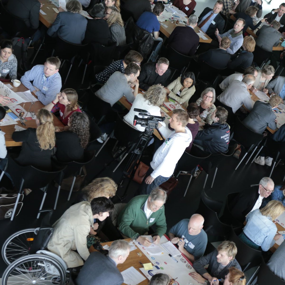 Praat mee met #raad030 over het #burgerberaad. Groepen inwoners spreken zich gevraagd en ongevraagd uit over onderwerpen die leven. Hoe past dat bij Utrecht?

💻 Digitale bijeenkomst 
📆 Dinsdag 18 januari vanaf 19.30u 
👉 Meld je hier aan direc.to/h7u7