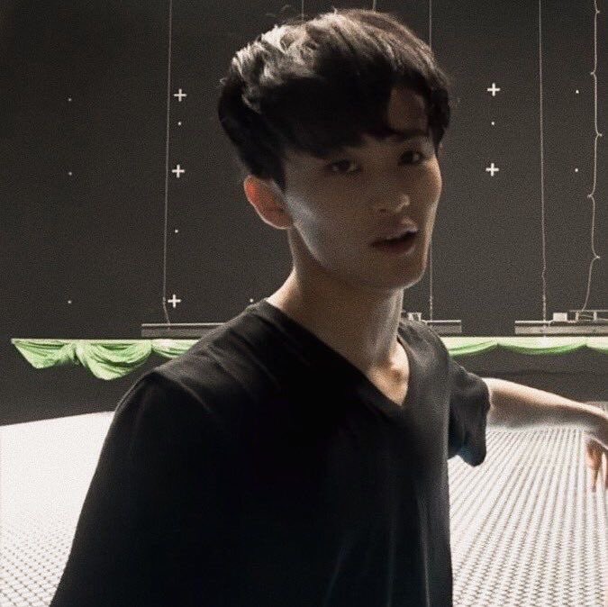 มาร์คกับเสื้อยืดนี่ค่ดดีเลย ความหล่อไปสุดมาก