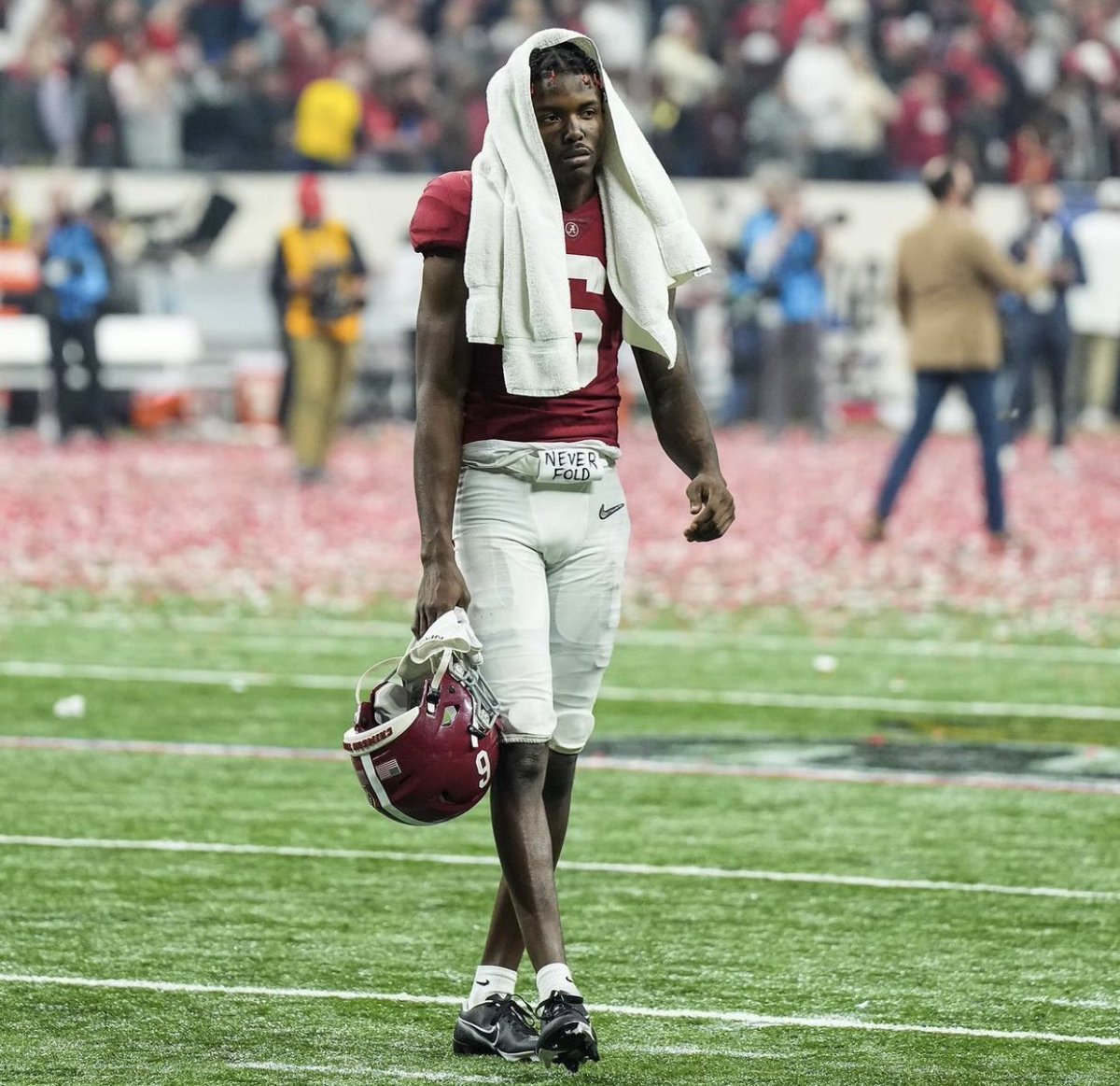 2 plays don’t define me, just gotta be better.  Keep the same energy next season please “Fans”