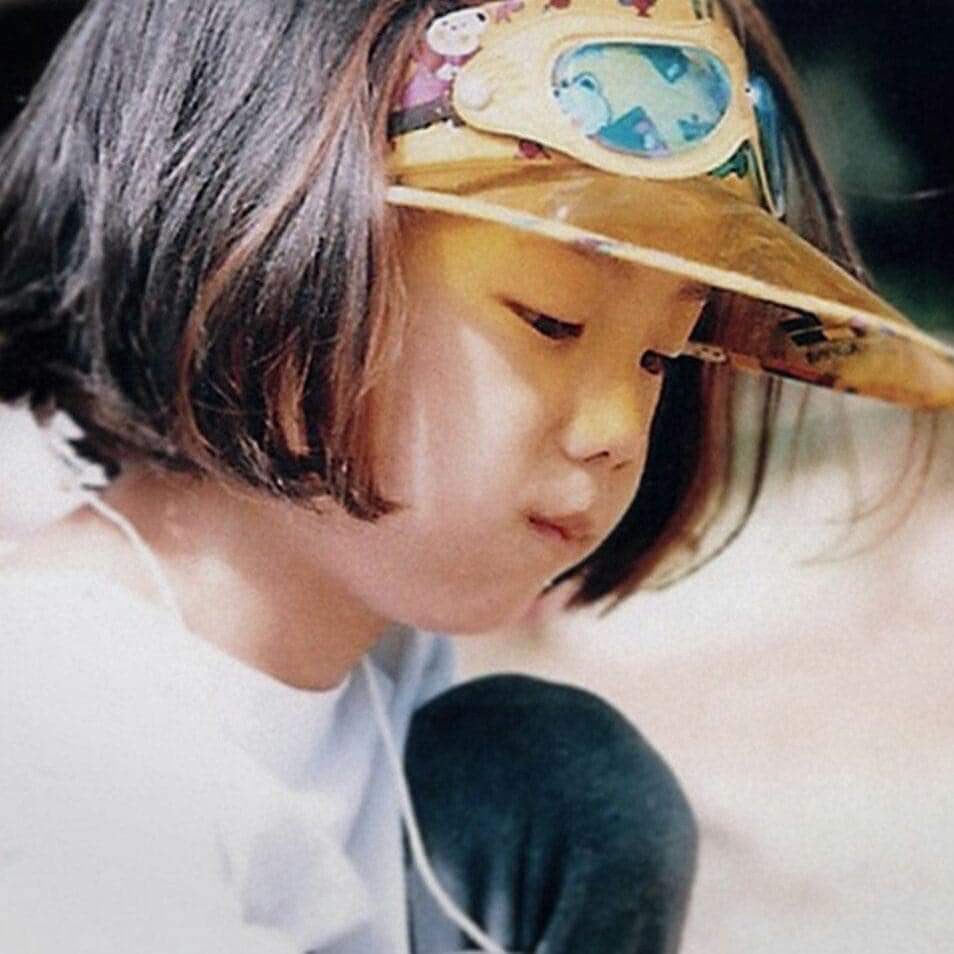 ForeverKimJisoo's tweet photo. Reply? 🤍

#KOREAQUEST_JISOO CUPHOLDER https://t.co/Zf1feWnD7n