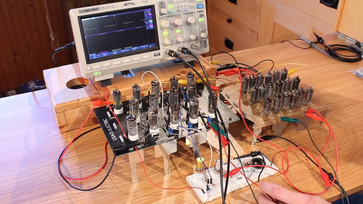 gzunigah's tweet image. The Atari Punk Console, Now With More Vacuum Tubes hackaday.com/2022/01/11/the… #classichacks #MusicalHacks #555