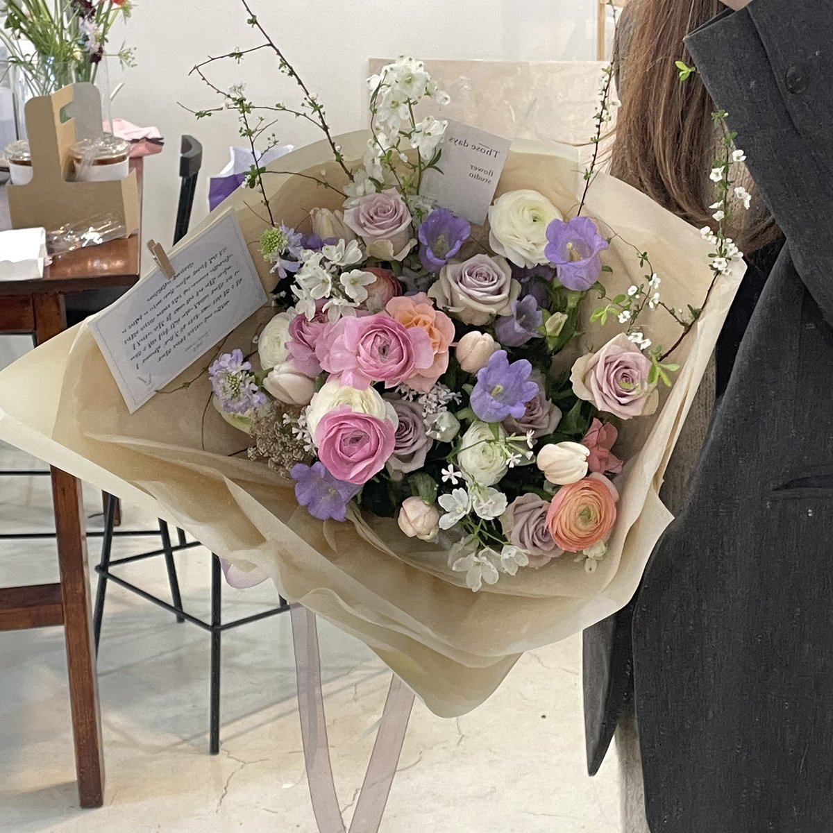 Arab_JaeFANS_'s tweet photo. كعكة عيد الميلاد التي صممتها JaejoongGirl 
لا ننسى ايضا الشكر الخالص للصديقة norbornfree المنسقة وجسر التواصل ولادارتها عملية شراء الورد الذي تم تصميمه بكل حب https://t.co/uORUpGP8Lb