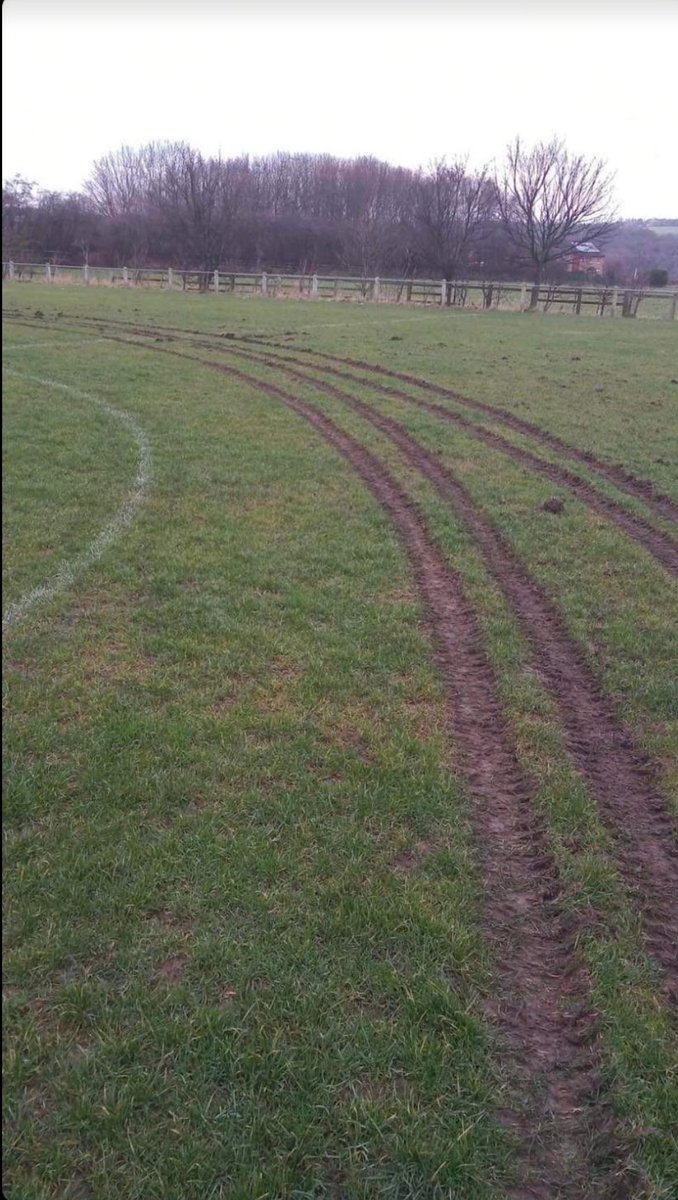 howden_clough's tweet photo. Brilliant 2 Football pitches destroyed by mindless idiots (careful with my words).
About time the council fenced the ground off because its costing the club in 2 years we've had dugouts destroyedand pitch continued ruined.@KirkleesCouncil @kimleadbeater please put a stop to this. https://t.co/WaNqbl5fn8