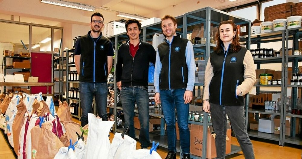 LeTelegramme's tweet photo. DurabL, l’épicerie en vrac pour les restaurants
➡️ https://t.co/FMiNvD2OjK https://t.co/lvTNPb9QEw