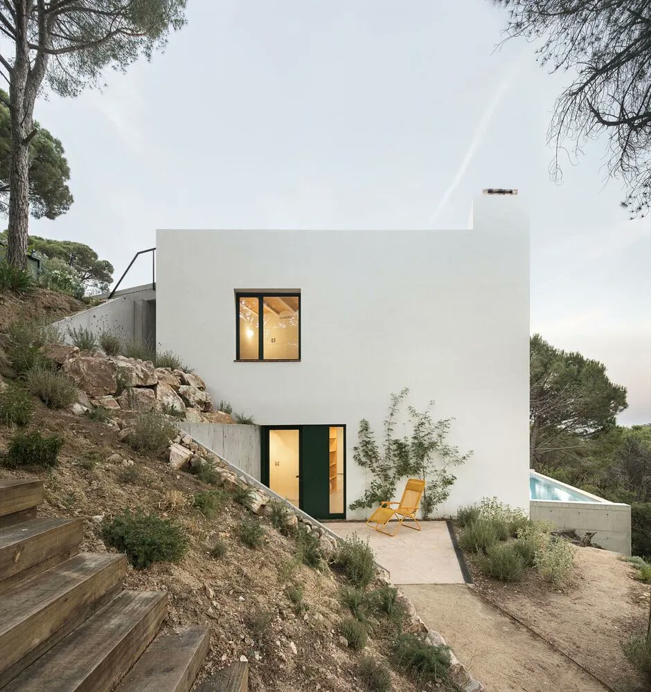 retokommerling's tweet photo. #ComoEnCasaEnNingunSitio _
Casa Patio diseñada por studioNOLET.
Fotografías: Del Rio Bani a través de @parq 
#Arquitectura #Architecture https://t.co/wAplL5a7io