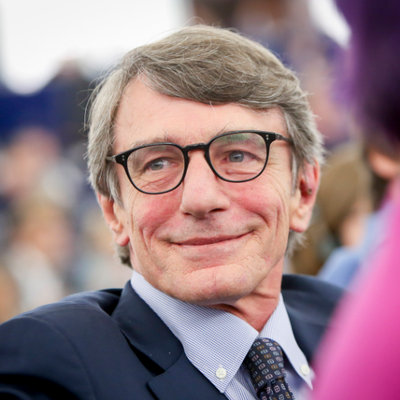 Canada2EU's tweet photo. Il Canada si unisce agli europei nel lutto per la scomparsa di David Maria Sassoli, Presidente @Europarl_IT. Condoglianze alla sua famiglia, agli amici e ai colleghi. Una grave perdita: ci lascia un grande leader, convinto sostenitore della democrazia. https://t.co/7y0mVQBxSV