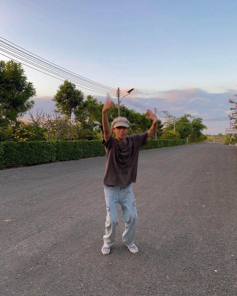wanvaannn's tweet photo. No Way Coming Far From Home 
#friendlyneighborhood 
#wanjai_ramaguyz
#whitelinemusic https://t.co/iQPVjB5836