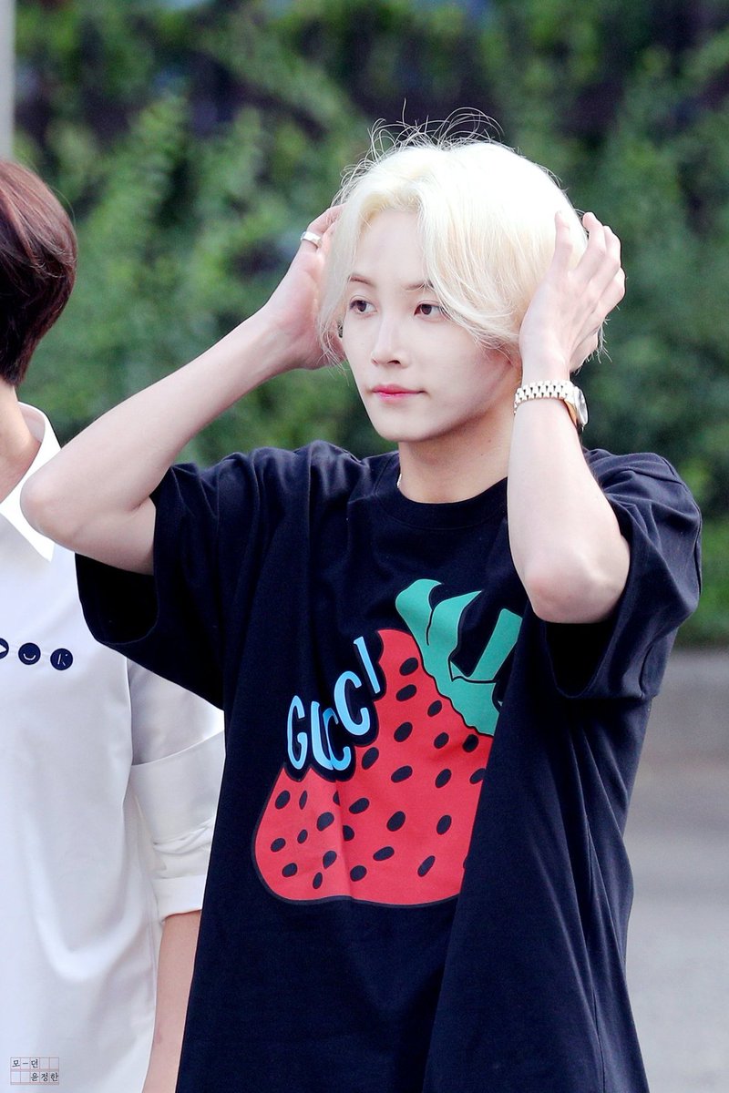 오늘 브갭 착장... 내가 정말로 사랑한 딸기구찌티 정하니