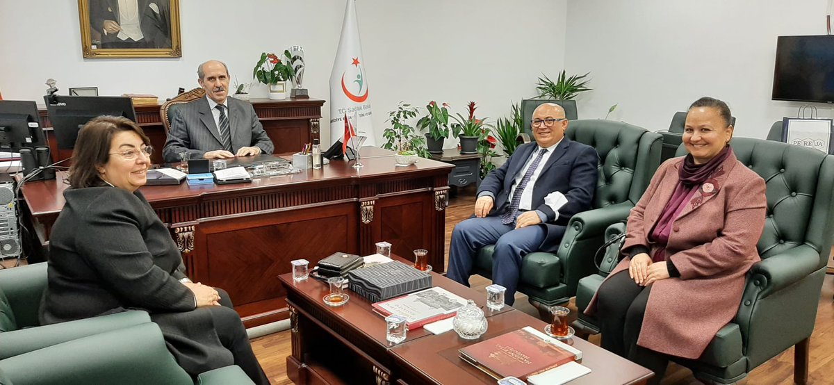 İlçe Başkanımız <a href="/tmazlumoglu/">Tülin Mazlumoğlu Kestane 🇹🇷</a> İle yürütme, yönetim kurulu üyelerimizin eşliğinde yakın zamanda görevine atanan Şişli Hamidiye Etfal Eğitim ve Araştırma Hastanesi Başhekimi 
Prof Dr. Özgür Yiğit Bey’e hayırlı olsun ziyaretinde bulunduk.