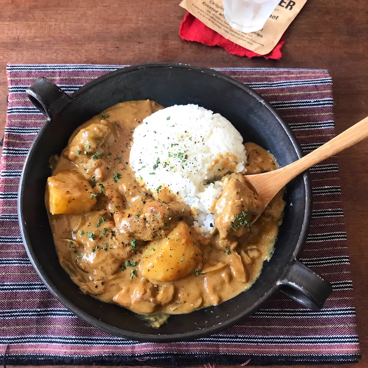 カレーが食べたい！！ニンニクとチーズが入ってパンチの効いたガーリッククリームチキンカレー！！