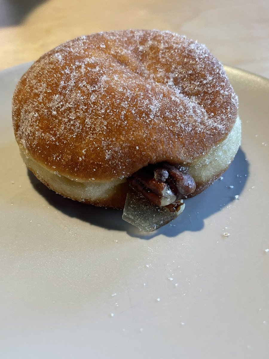 GaReth_Rutter's tweet photo. Elevenses. Roasted pear and caramelised pecan with sugar shard doughnut from the great folk at #smallgoods from @LittleVicsBris https://t.co/ERk1jBvyQ9
