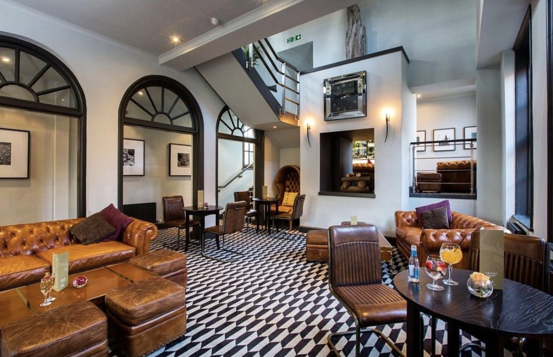 The Huntsman Pantry and Bar is a relaxed place to enjoy a bite to eat, a cup of coffee or a glass of gin to end your day 🍴🍸

Find out more by following the link in our bio. 

huntonparkhotel.co.uk/the-huntsmans-…

#huntonparkhotel #pantrybar #coffee #relaxation #huntsmanbar #hertfordshire