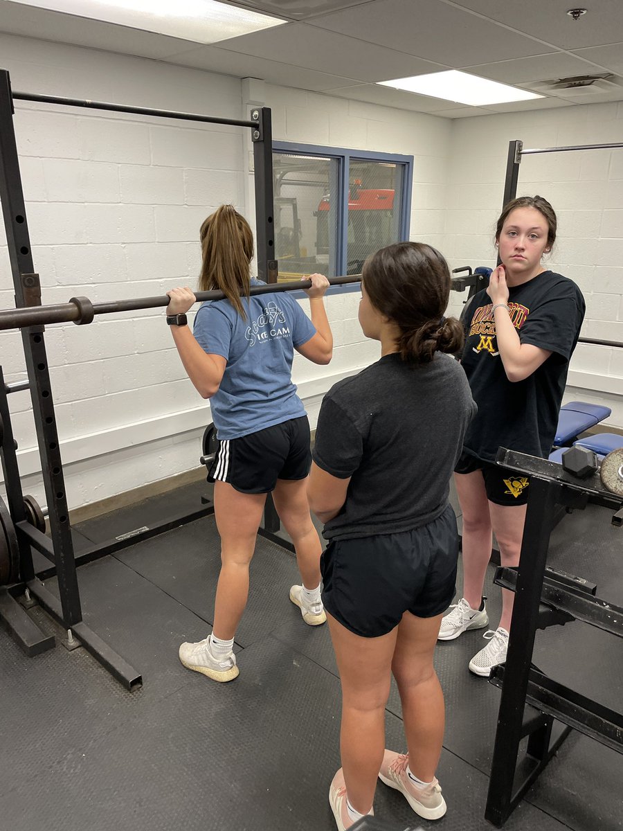 TrinitySwim's tweet photo. Another morning in the weight room… back in the water in just a few hours… #back2one https://t.co/TujkT4BDTl