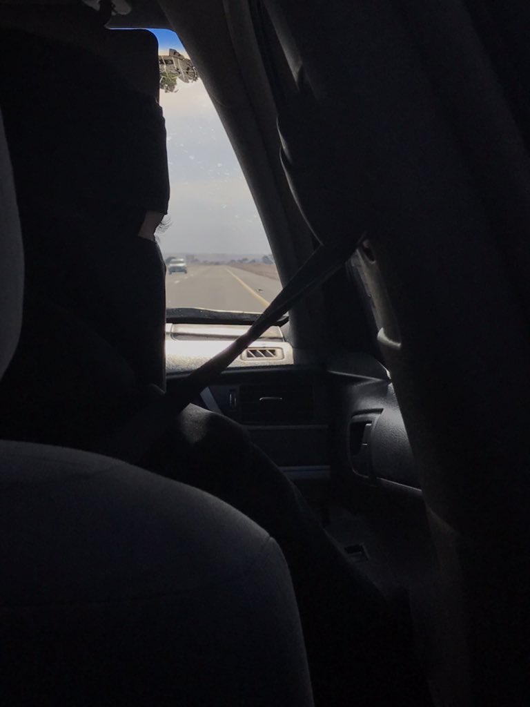 WHENIMNOL's tweet photo. في الطريق 🚙 https://t.co/YjaWvsng9Y