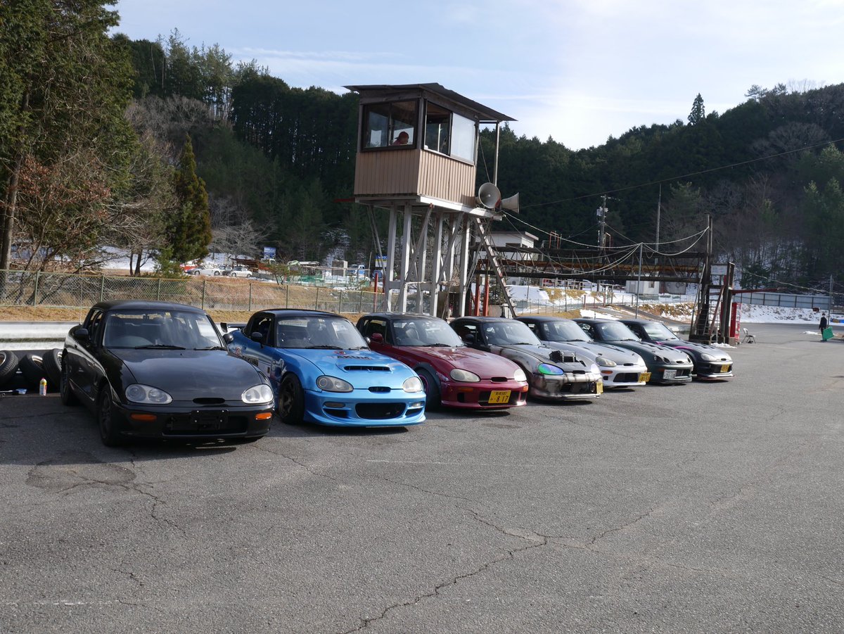 SEIJIN_drift's tweet photo. ヴァケラッタ主催カプチーノオンリー走行会
カプドリ7台も集まってくれてテンション上がった!!しかもみんな超上手いっていうね😊
おじさんもまだまだ頑張らないと!
#ヴァケラッタ
#COM6
#カプドリ https://t.co/Q3RzOtJsSg