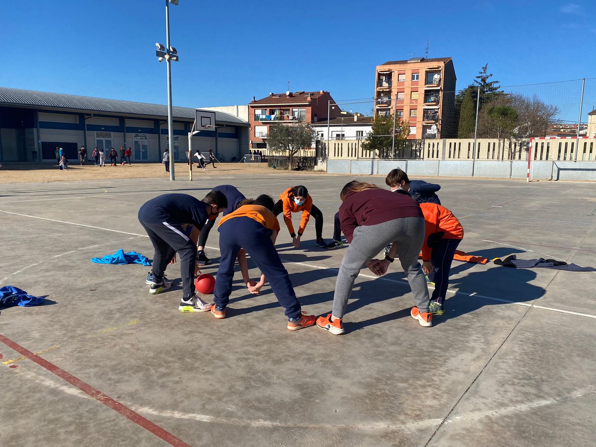 cegirones's tweet photo. 💨 Arrenquem de nou el #GAME!
Iniciades les activitats a @EscolaDomeny @EspriuSalt #escolacassiàcostal i en venen més! 🤩
Que no pari! 🙌
#multiesport #PCEE #Gironès #esportescolar #ceg21_22 https://t.co/2HDylFiBQE