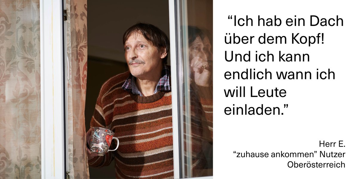 Herr E. ist zuhause angekommen! Von der Notschlafstelle der Wohnungslosenhilfe Mosaik in #Vöcklabruck konnte Herr E. aus der #Obdachlosigkeit direkt in seine eigene Wohnung ziehen. Unterstützt wird er dabei von Sozialarbeiter:innen - so funktioniert #HousingFirst