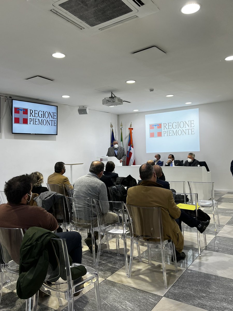 Alberto_Cirio's tweet photo. CONSORZI #VINI del #PIEMONTE
Momento di confronto e dialogo con i rappresentanti del nostro mondo vitivinicolo
#piemonteland https://t.co/AOie0iK34G