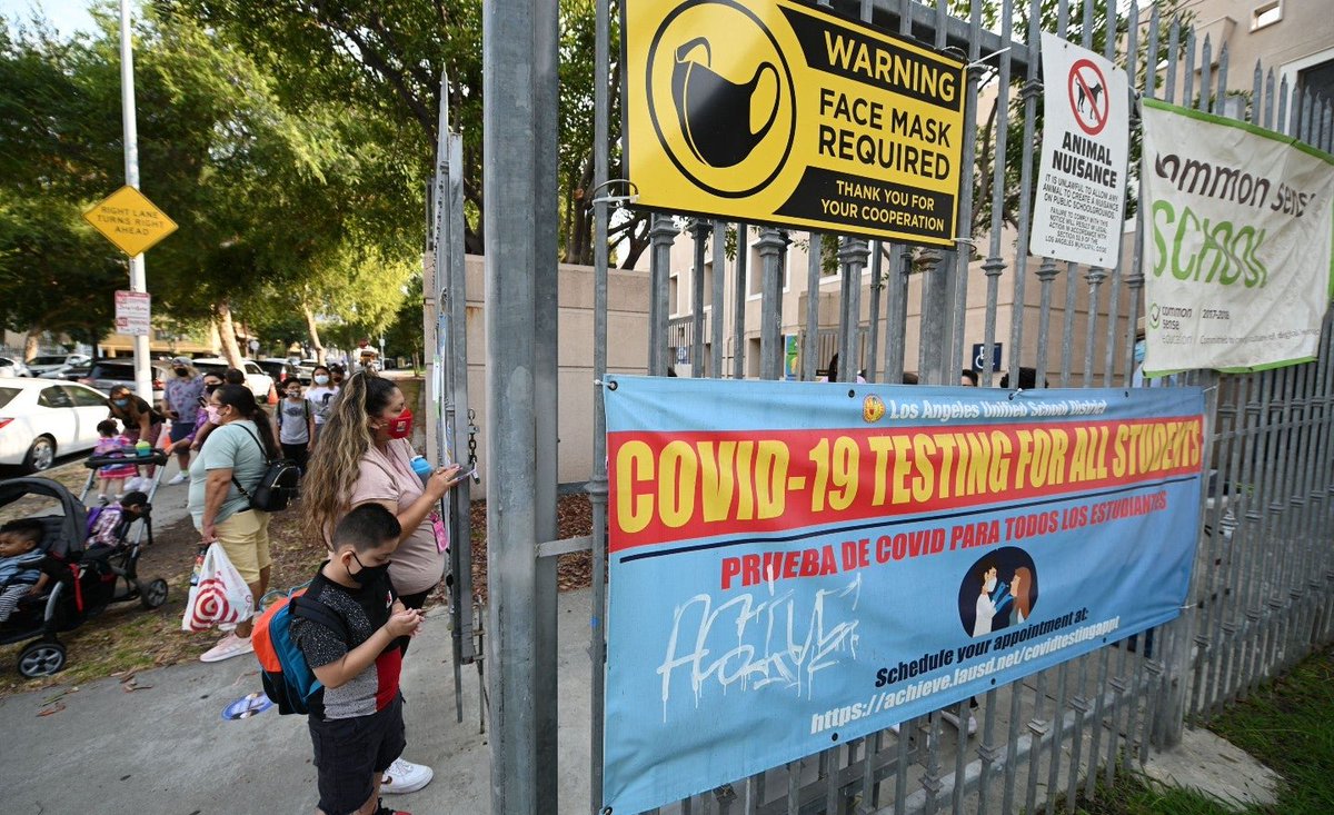 thehill's tweet image. 62K students, school staff in Los Angeles test positive for COVID-19 hill.cm/n6agOK5