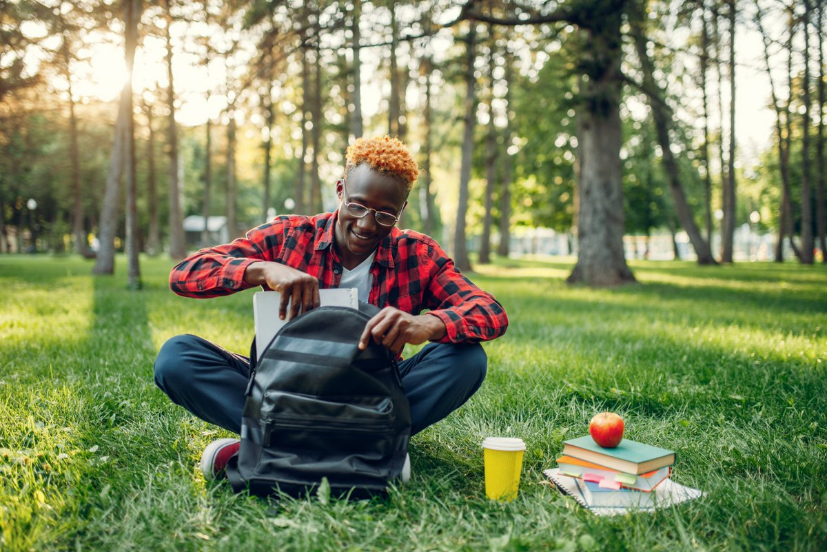 EiffelCorpSA's tweet image. Prepare for success in 2022. Check out our student orientation courses! 
bit.ly/3fbGv4M 
#DigitalTeachingAndLearning #StudentLife #NewBeginnings