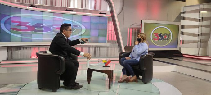 Incesocialista's tweet photo. #11Ene | Continuar la rehabilitación de instituciones educativas en todo el territorio nacional, a fin de garantizar espacios óptimos para los niños, niñas y adolescentes, es parte de las tareas que este año impulsará con fuerza, dijo la Min. @_LaAvanzadora
 en @360enDirecto. https://t.co/MgVVnqCa0j