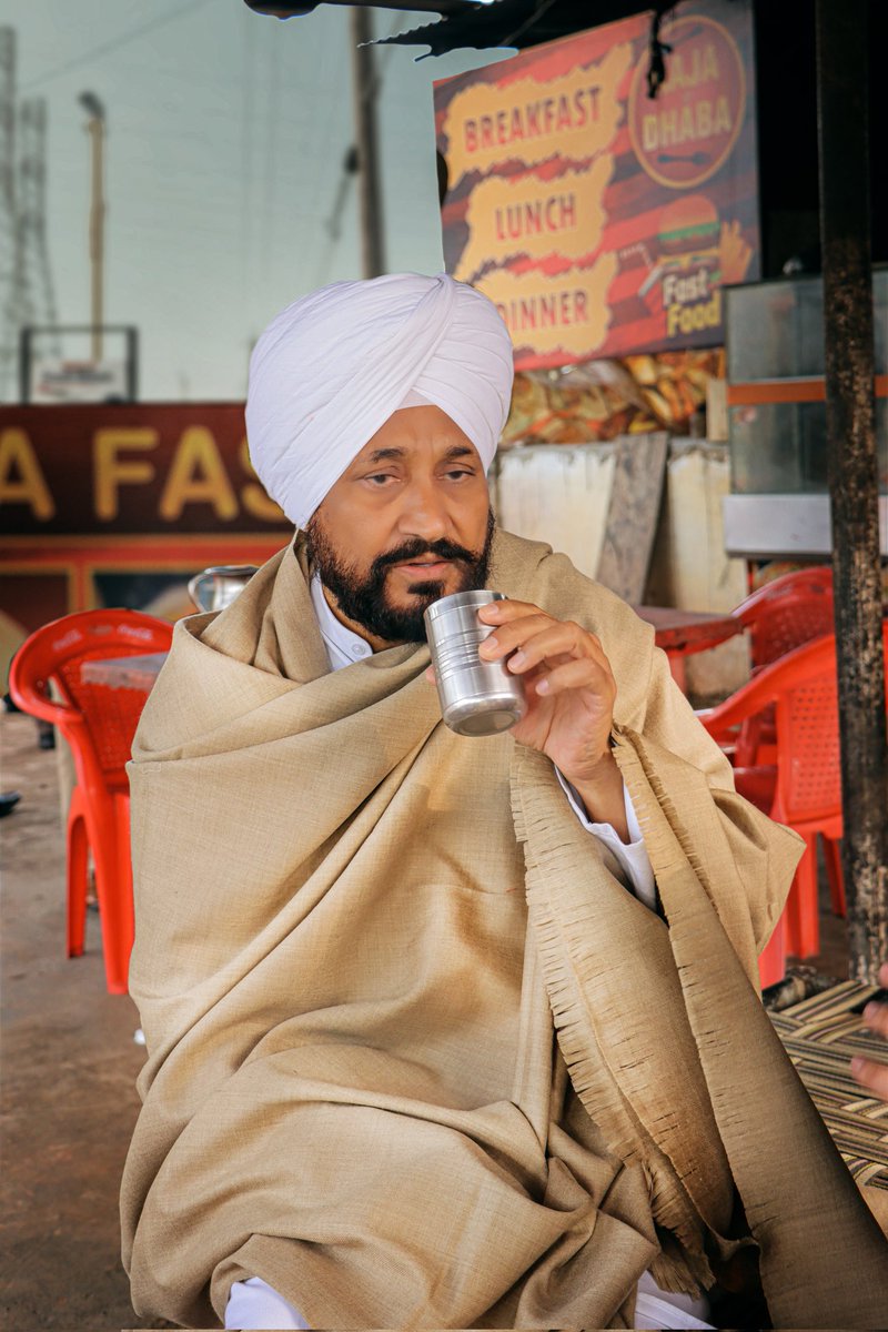 Stopped at a roadside Dhaba and had a cup of tea, while on my way to Moga.