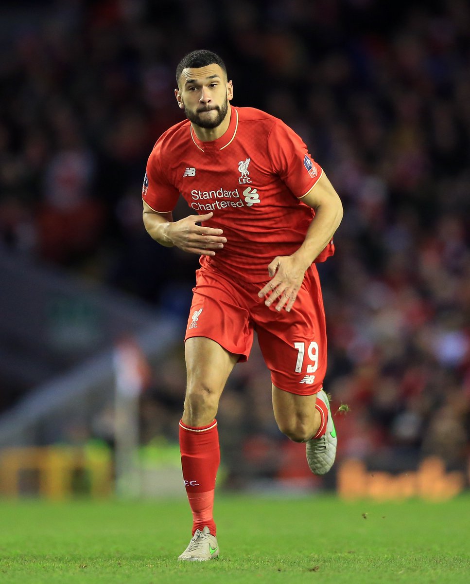 Liverpool legend Steven Caulker is currently playing for Sierra Leone in their AFCON match against Algeria. 🇸🇱

Mahrez isn't gonna get a sniff ❌