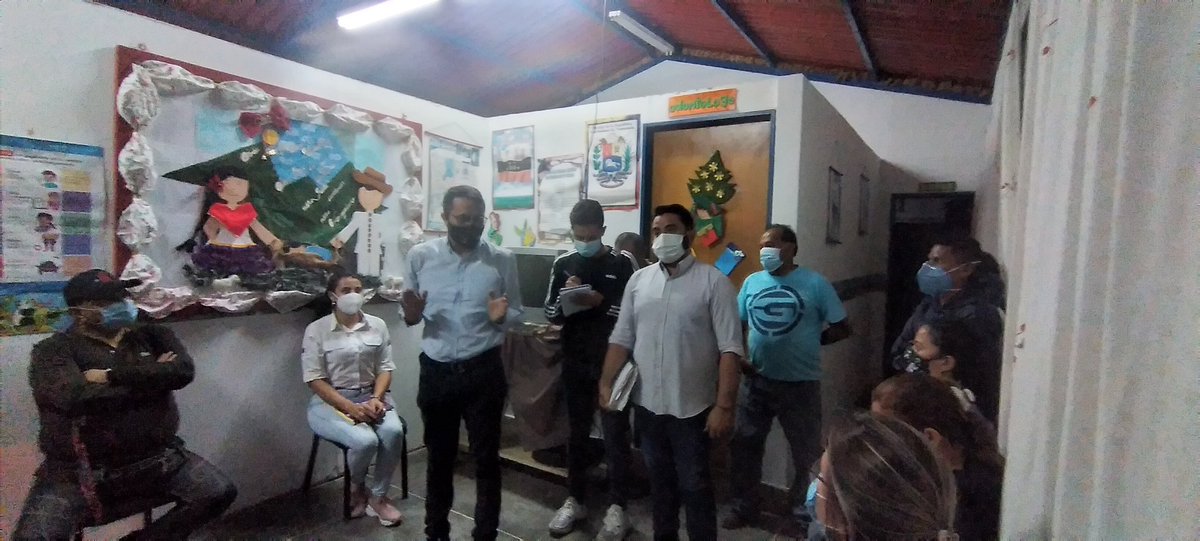 #10Enero Finalizamos la visita al Mpio. #Cordoba reunidos con el Clap Comandante Eterno donde pudimos explicar el proceso de distribución de alimentos y el objetivo del Gobernador <a href="/FreddyBernal/">Freddy Bernal</a> de que el #Tachira sea 100% territorio #Clap