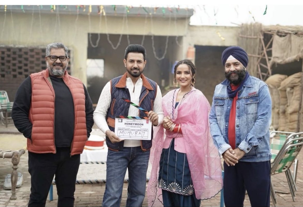 #GippyGrewal and #JasminBhasin starrer #Honeymoon will jointly be produced by #BhushanKumar and #HarmanBaweja and directed by Amarpreet GS Chhabra.