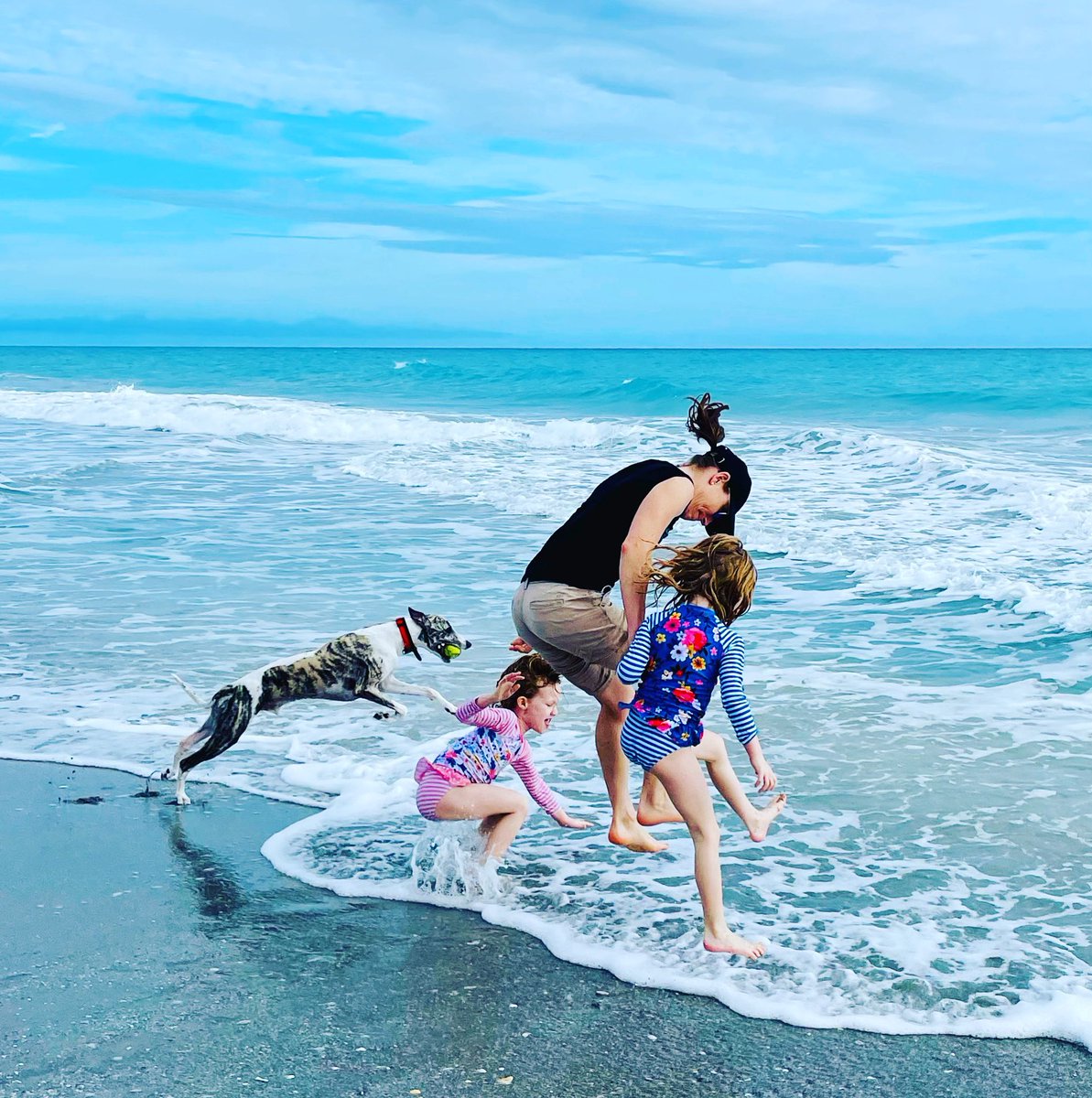 EJWilson81's tweet photo. Together! So happy to have my family here #BetterTogether #FamilyTime #StrongerTogether #WaveJumping #PureJoy π€ https://t.co/YocF0fySwd